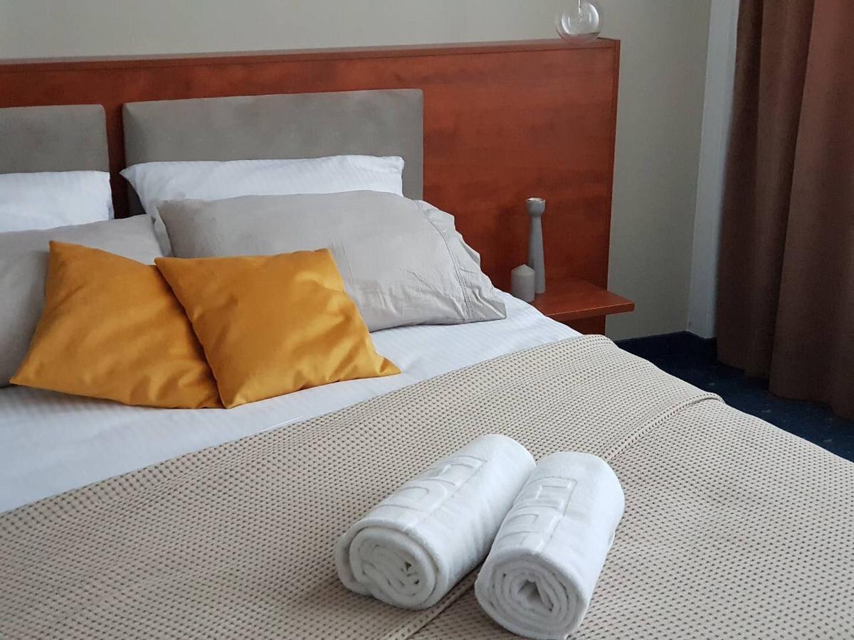 Hotel City Prnjavor Екстериор снимка