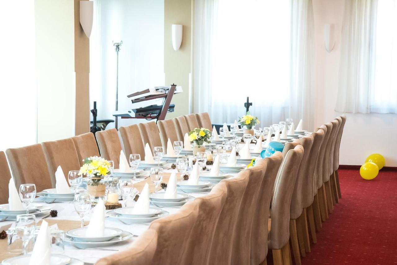 Hotel City Prnjavor Екстериор снимка