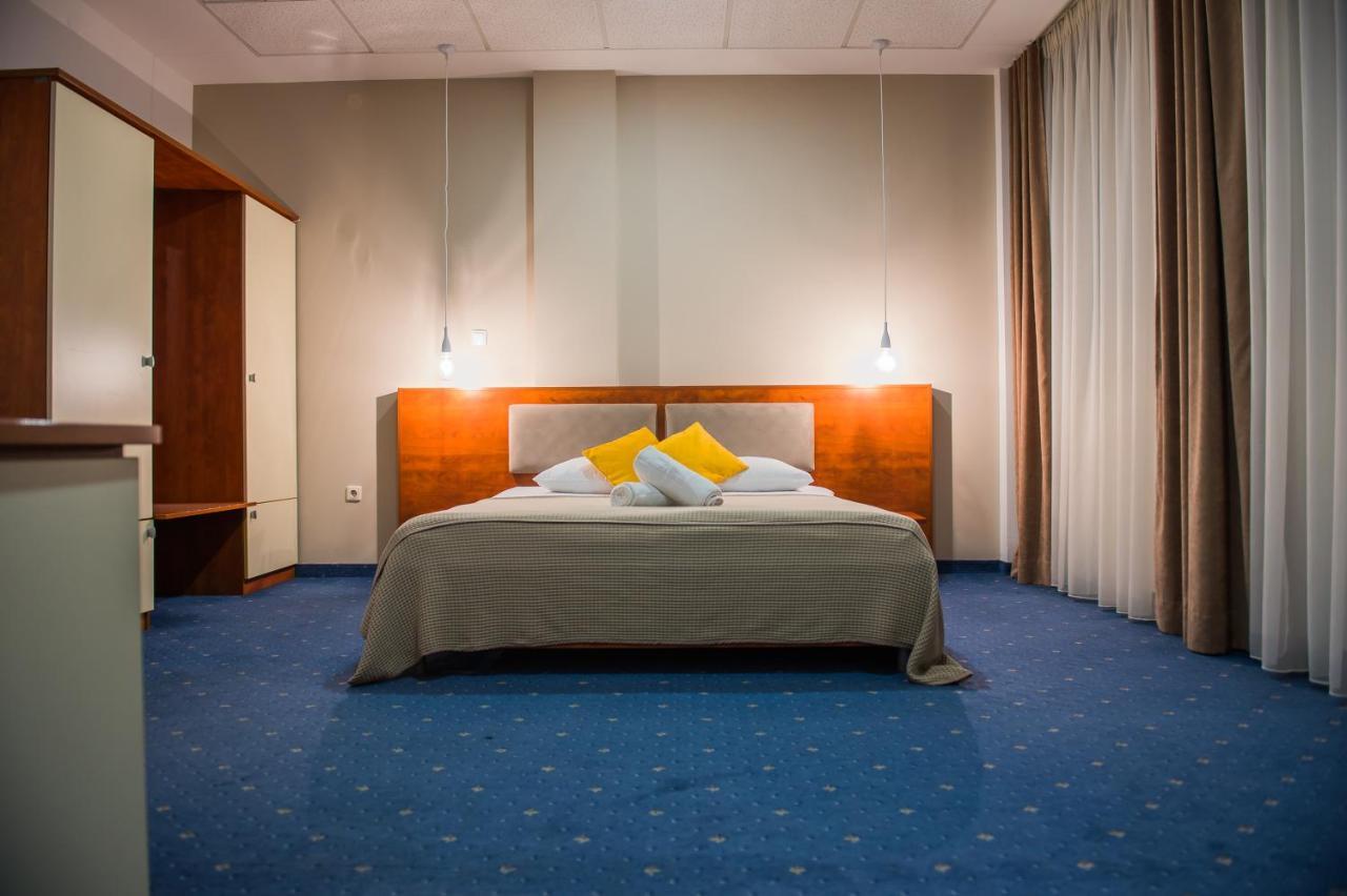 Hotel City Prnjavor Екстериор снимка