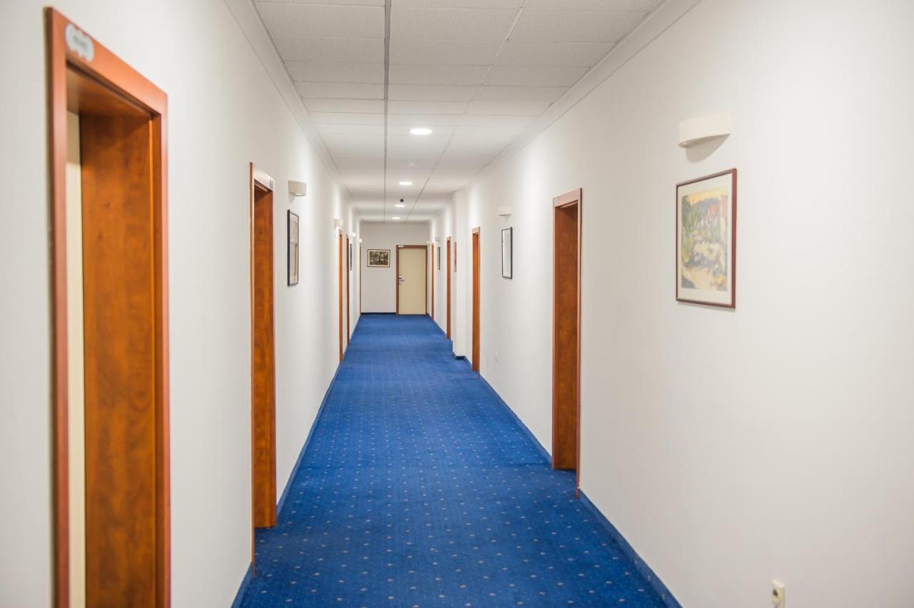 Hotel City Prnjavor Екстериор снимка