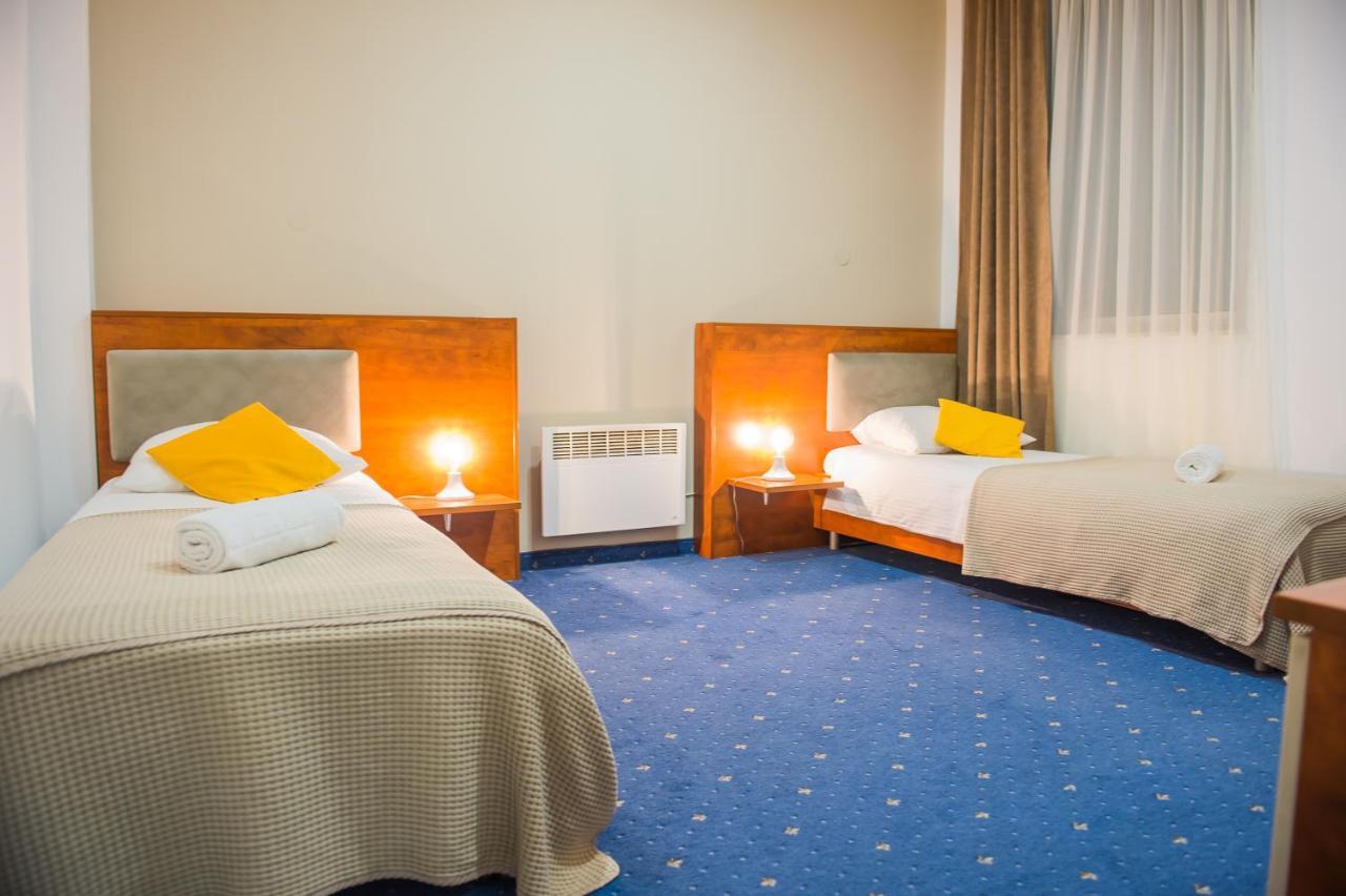 Hotel City Prnjavor Екстериор снимка